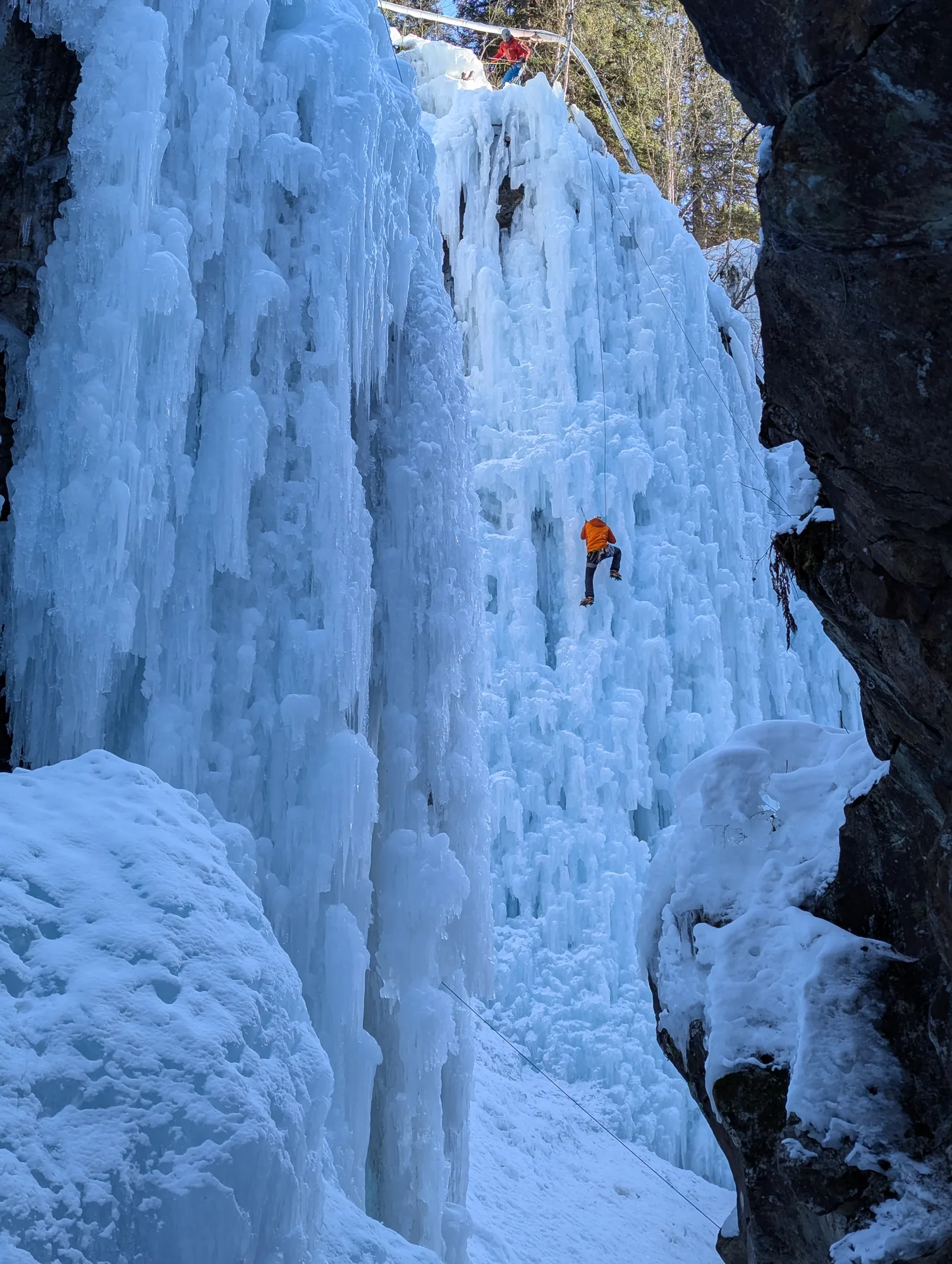 Training at the ice arena in the Pitztal.